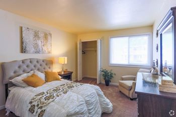 Wall-to-wall carpeting in select apartments*